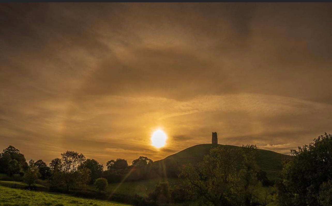 Glastonbury Hideaway Exterior photo
